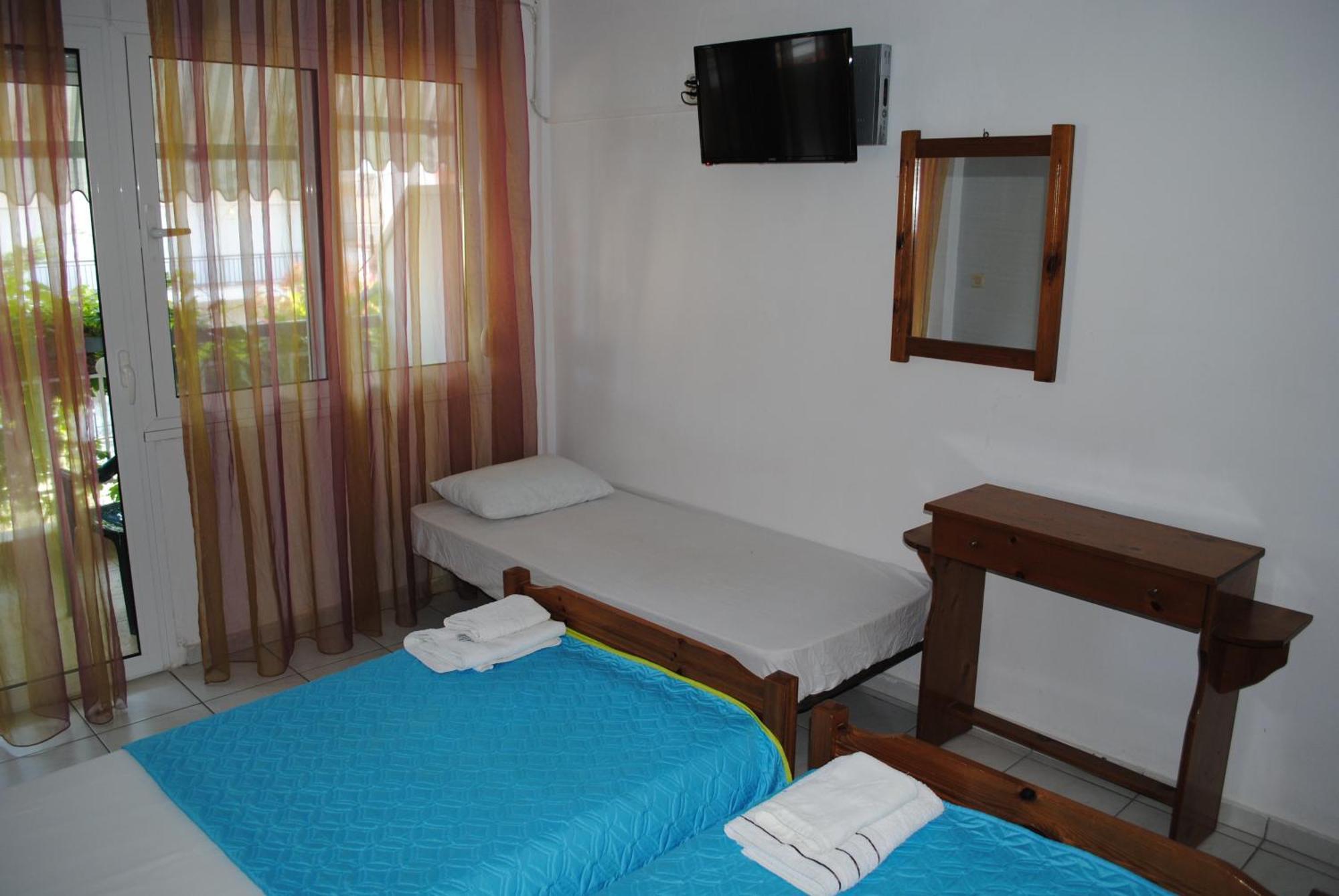 Artemis Apartments Dioniszíu-part Szoba fotó