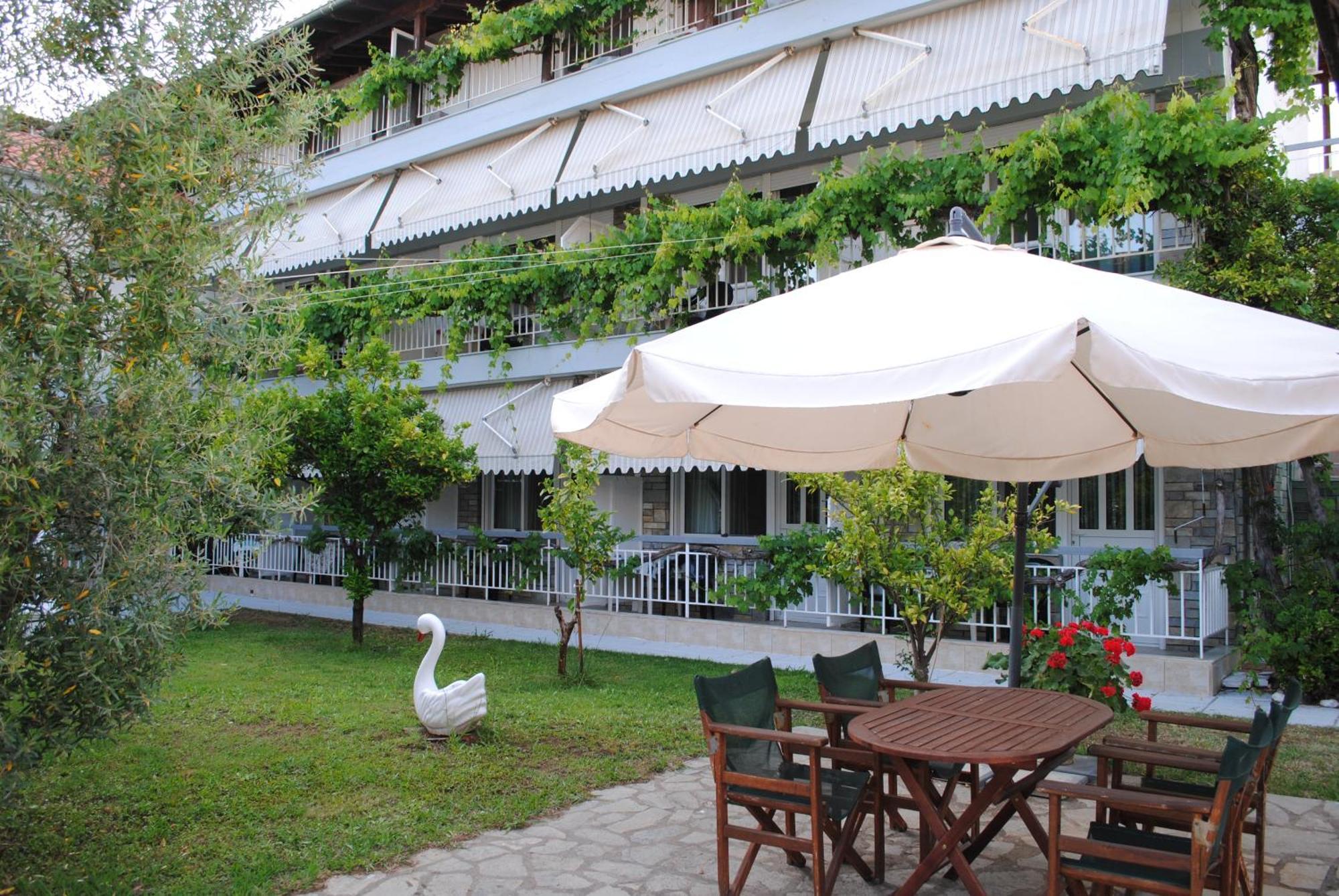Artemis Apartments Dioniszíu-part Kültér fotó
