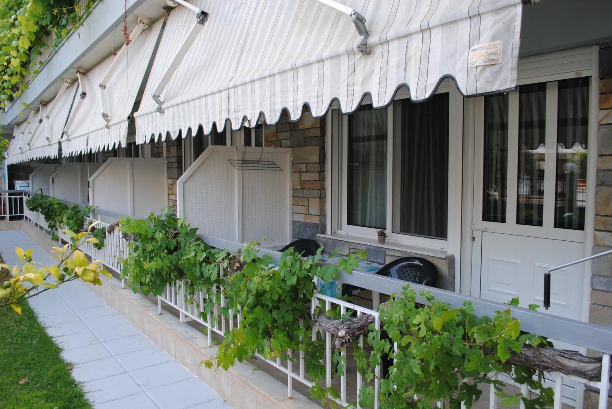 Artemis Apartments Dioniszíu-part Kültér fotó