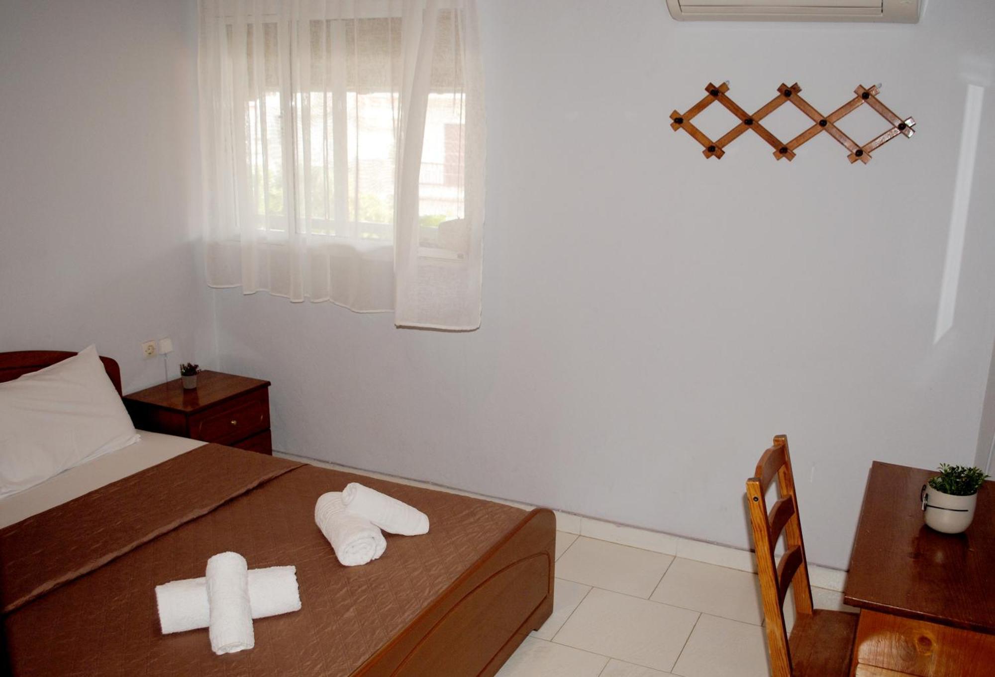 Artemis Apartments Dioniszíu-part Kültér fotó