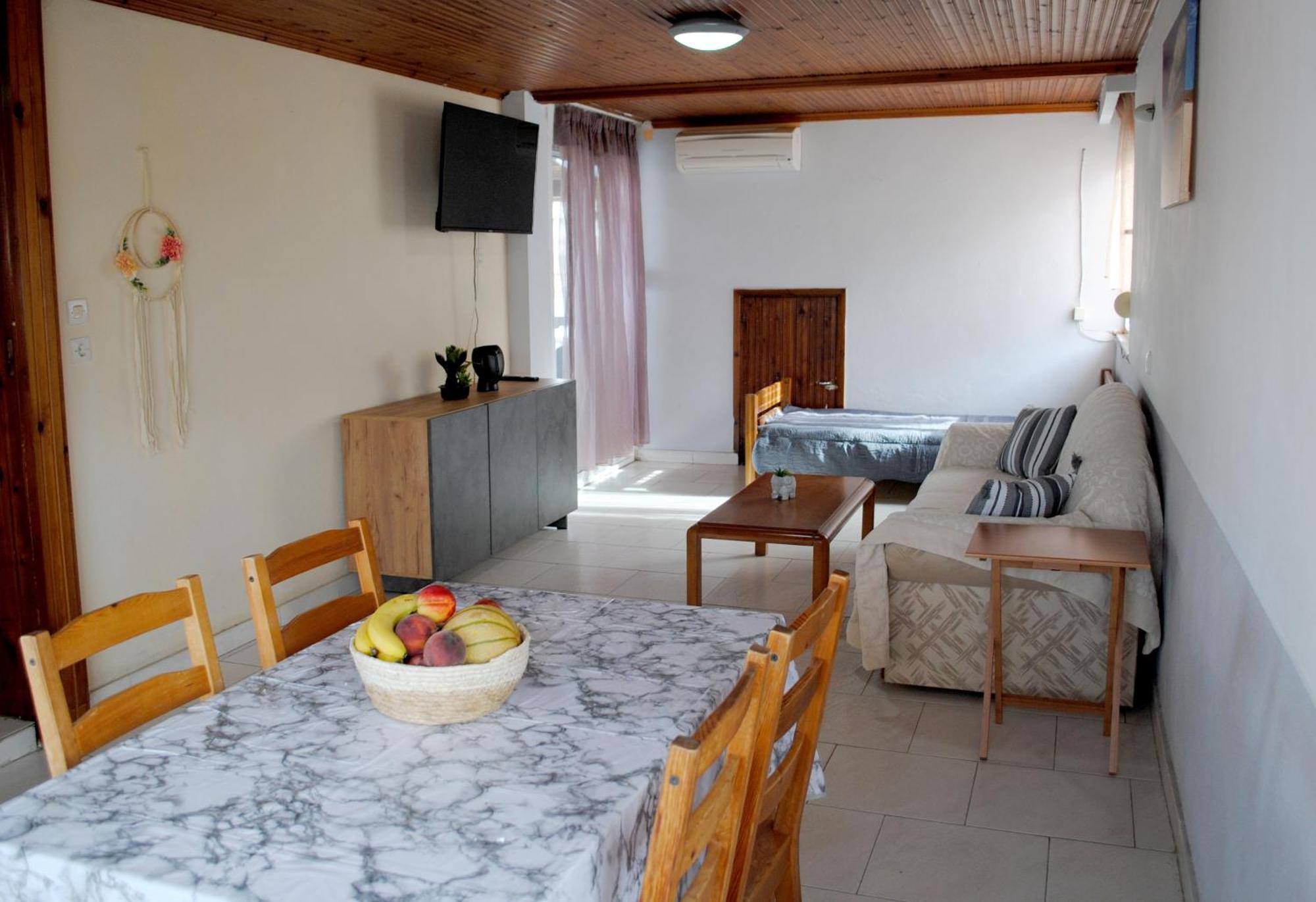 Artemis Apartments Dioniszíu-part Kültér fotó