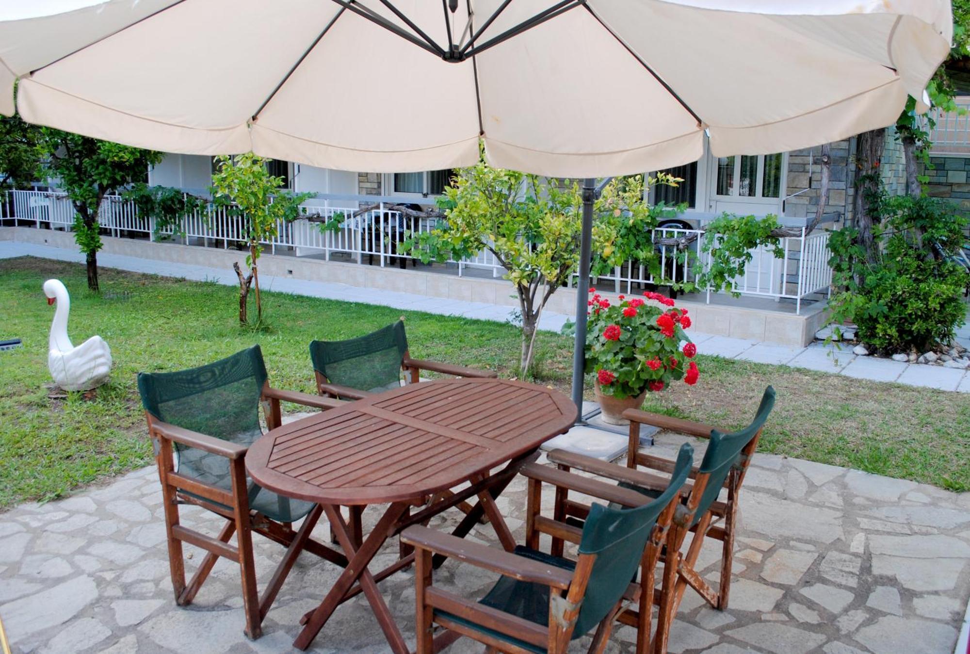 Artemis Apartments Dioniszíu-part Kültér fotó
