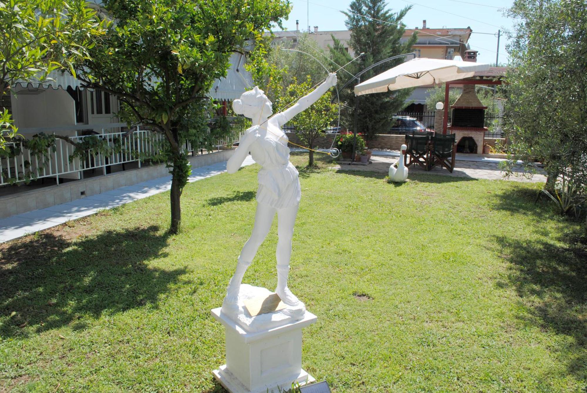 Artemis Apartments Dioniszíu-part Kültér fotó