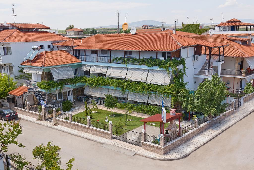 Artemis Apartments Dioniszíu-part Kültér fotó